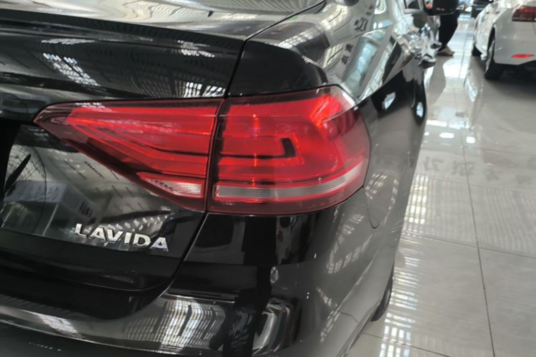 Volkswagen Lavida 2023 car image #8