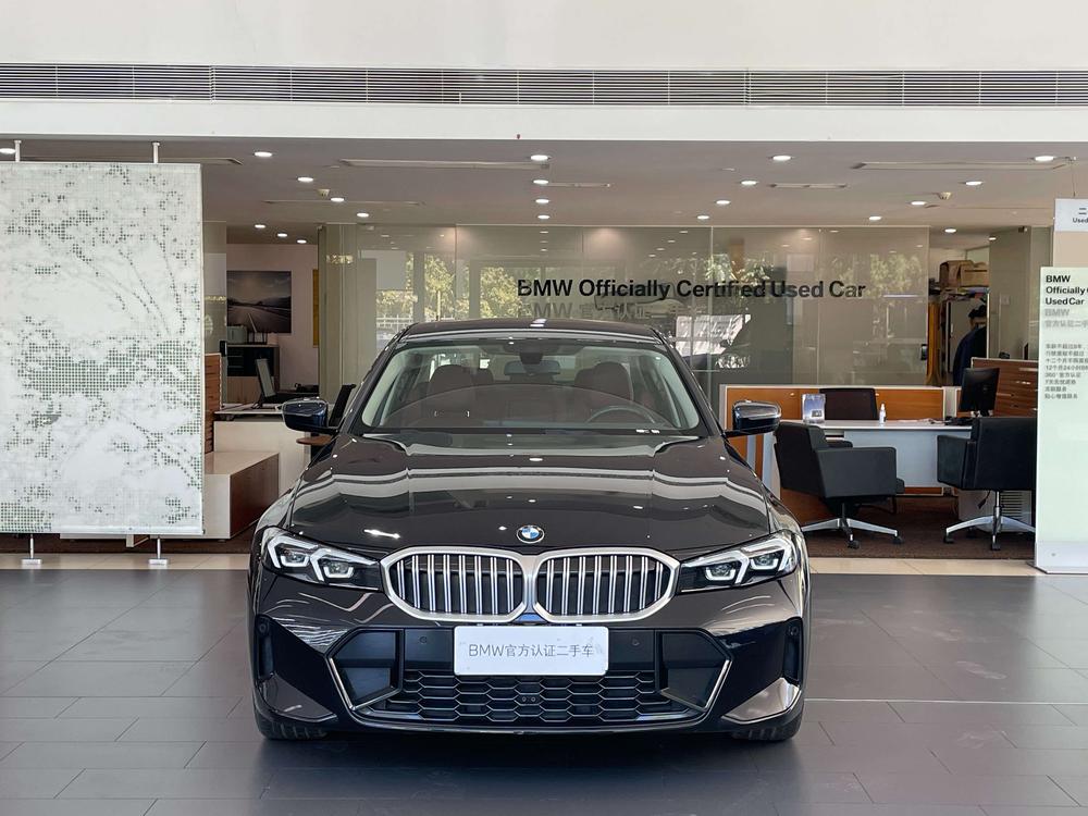 BMW 3 Series 2023 car image #2