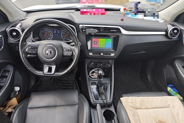 MG ZS 2017 car image #11