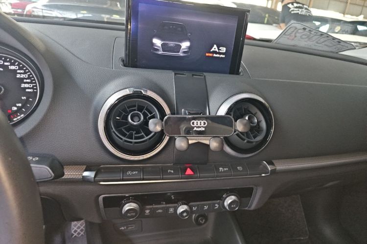 Audi A3 2019 #13 Audi A3 2019 صورة سيارة #13