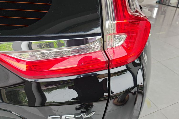 Honda CR-V 2018 #8 Honda CR-V 2018 car image #8