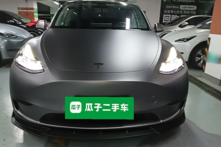 Tesla Model Y 2023 car image #3