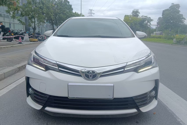 Toyota Corolla 2019 #11 Toyota Corolla 2019 car image #11