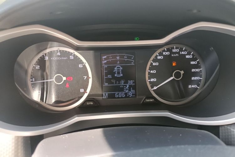 GEELY Emgrand GS 2016 car image #12
