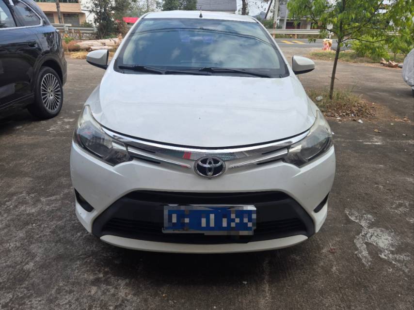 Toyota Vios 2015 immagine di auto #2