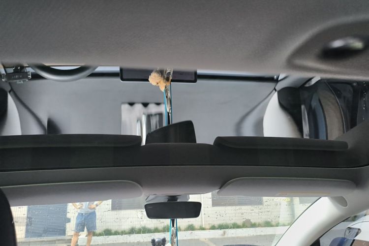 Tesla Model 3 2021 car image #20