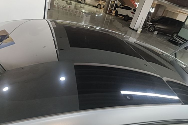 Tesla Model 3 2024 car image #25