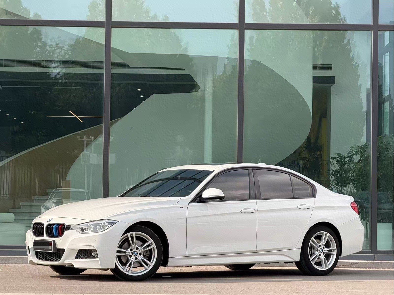 BMW 3 Series 2018 BMW 3 Series 2018 car image