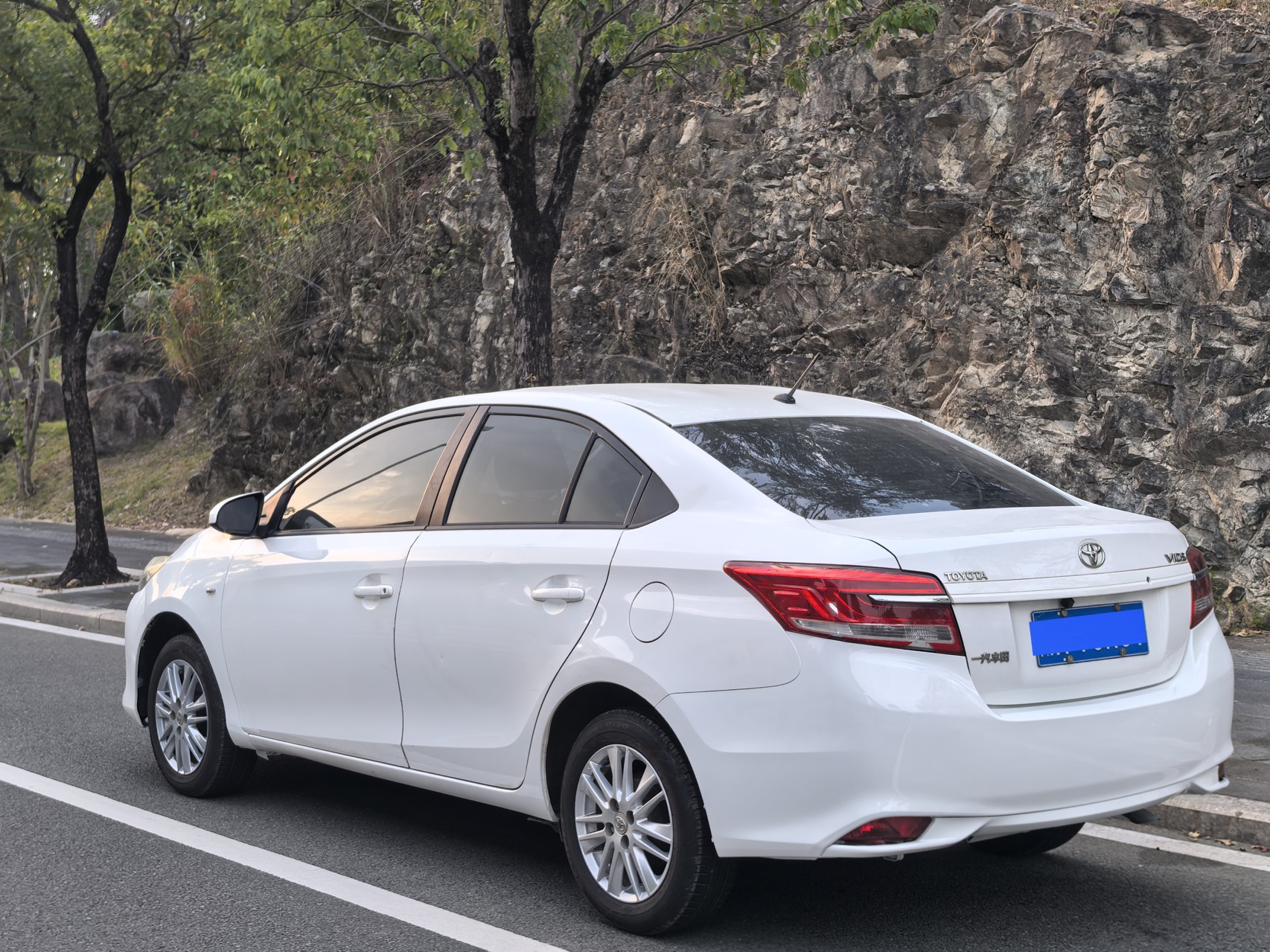 Toyota Vios 2018 car image #11