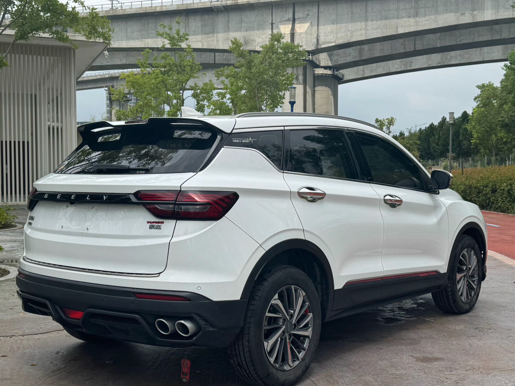 GEELY Coolray 2022 car image #6