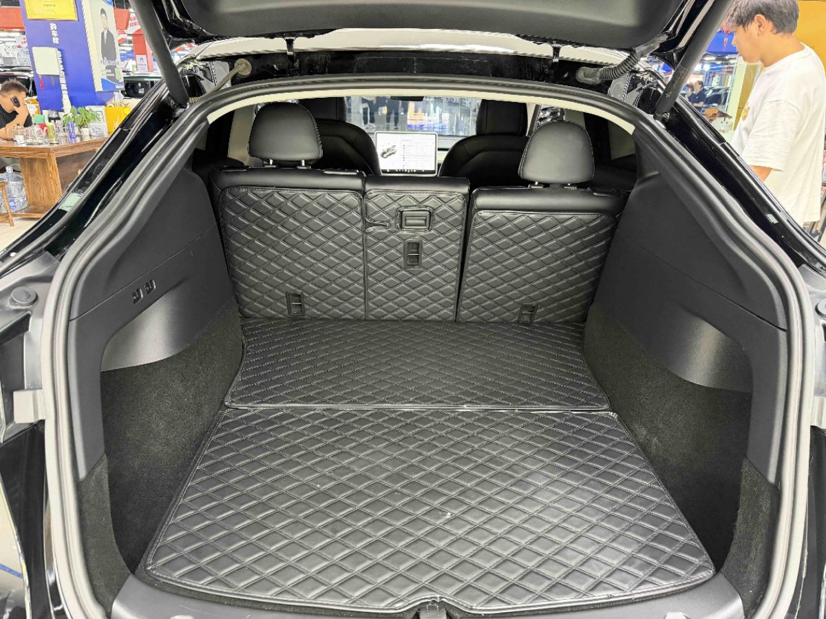 Tesla Model Y 2021 #3 Tesla Model Y 2021 car image #3