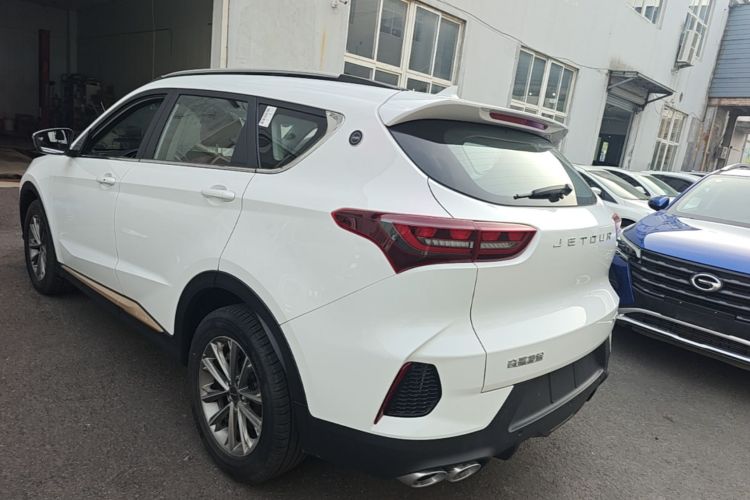 Jetour X70 2025 car image #7