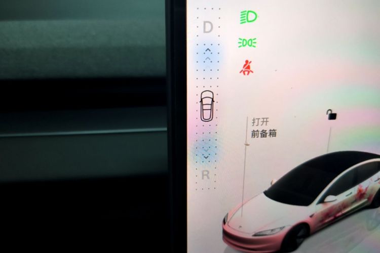 Tesla Model 3 2024 car image #20
