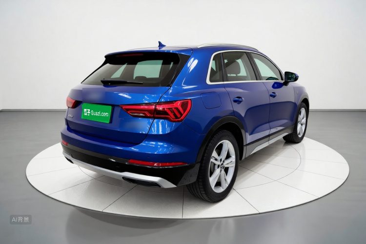 Audi Q3 2019 car image #7