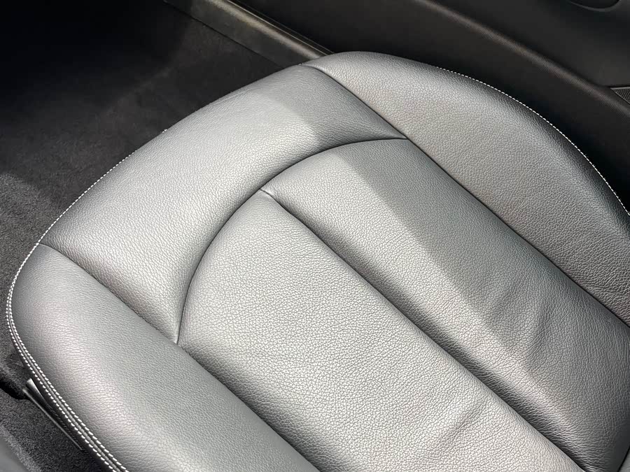 Mercedes-Benz CLK Class 2009 #39 Mercedes-Benz CLK Class 2009 car image #39