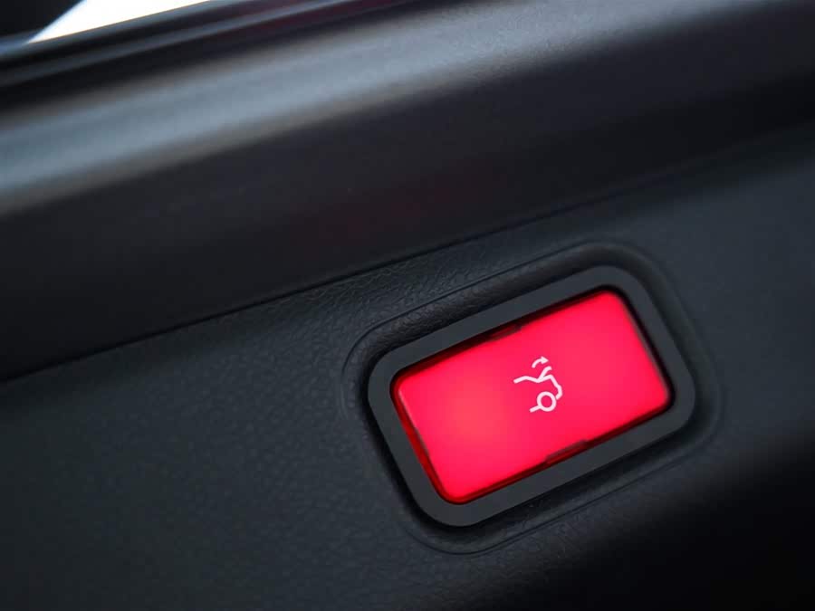 Mercedes-Benz E AMG 2018 immagine di auto #39