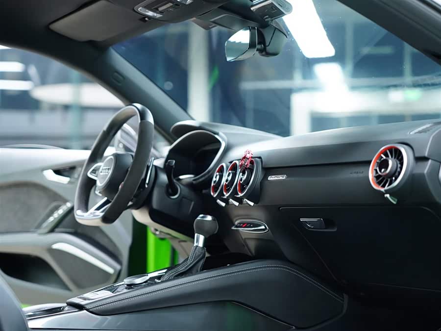 Audi TT RS 2020 #39 Audi TT RS 2020 car image #39