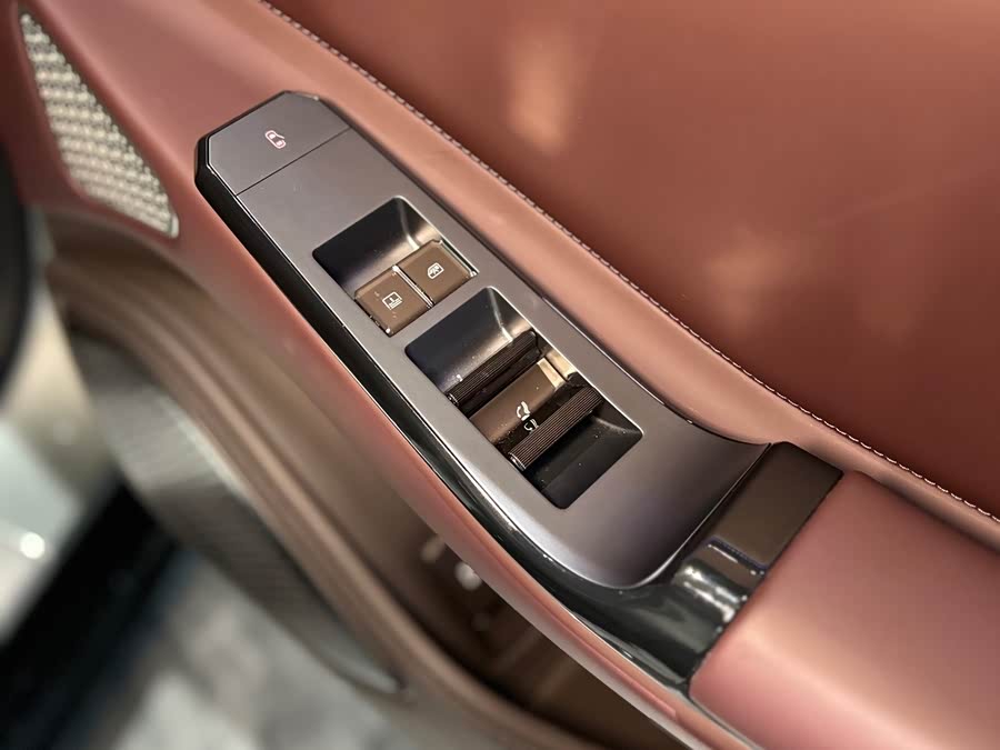 Denza Z9GT 2024 car image #39