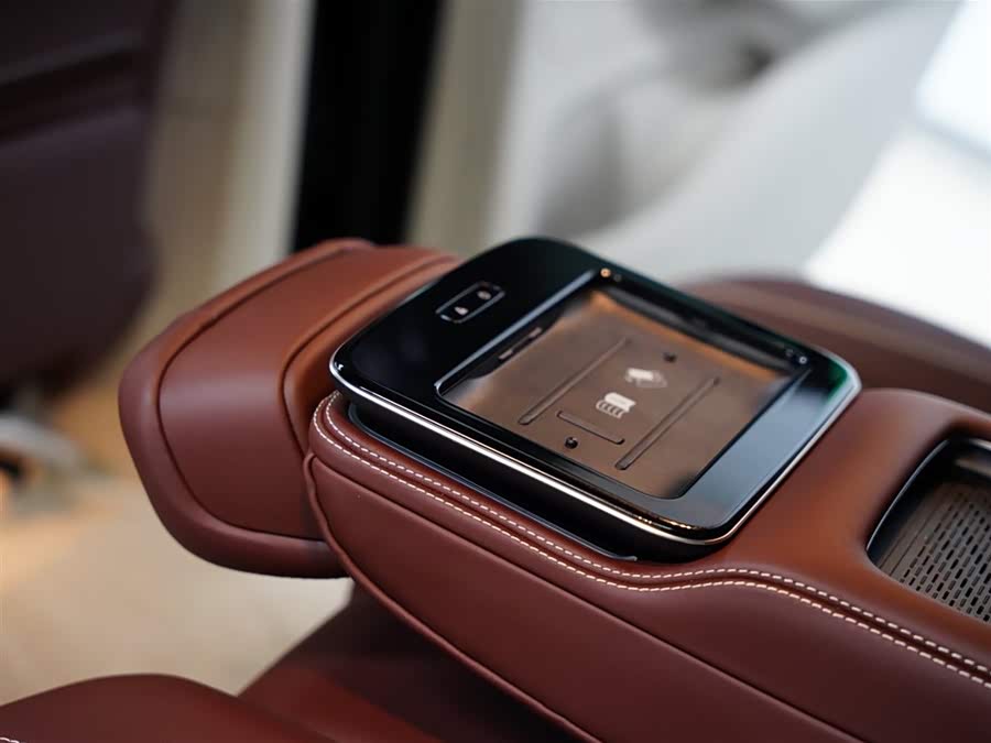 Mercedes-Benz Maybach GLS 2024 #39 Mercedes-Benz Maybach GLS 2024 car image #39