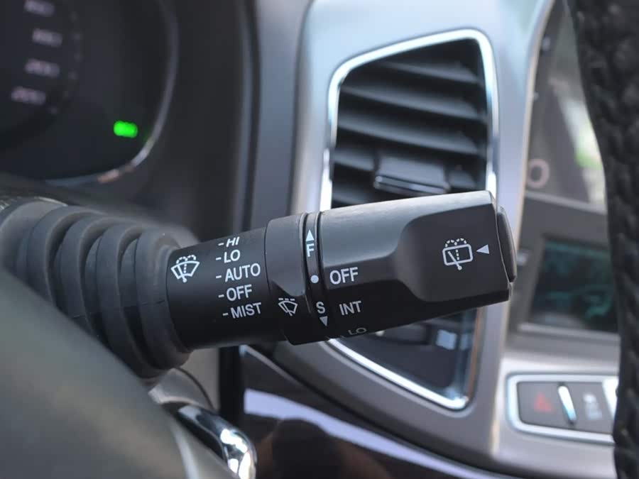 Chevrolet Captiva 2016 imagen de coche #39