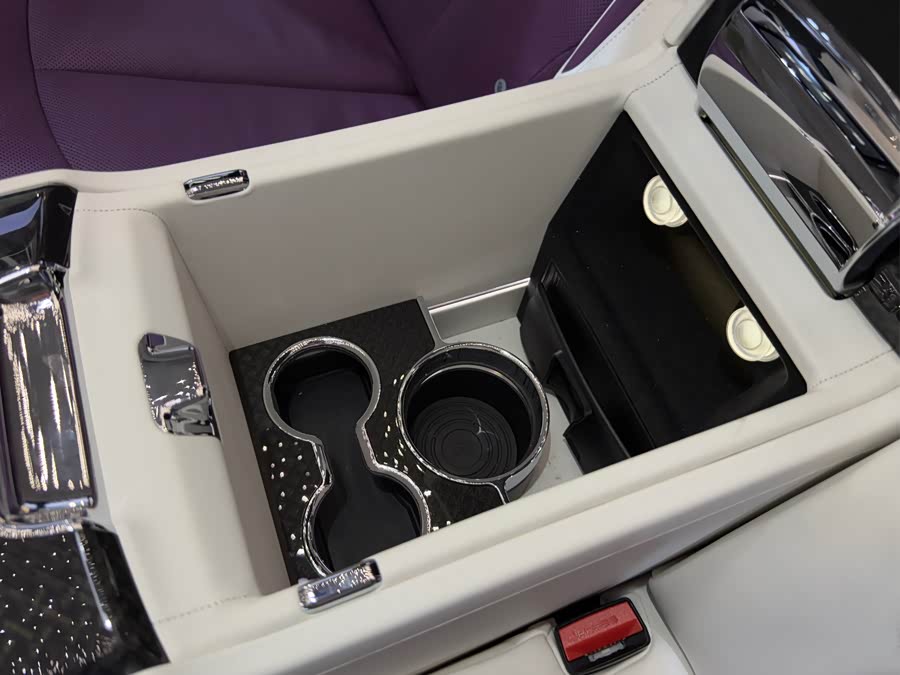 劳斯莱斯 库里南 2025 汽车图片 #39