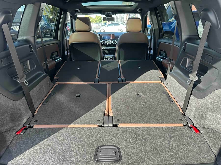 Mercedes-Benz GLB Class 2022 #39 Mercedes-Benz GLB Class 2022 car image #39