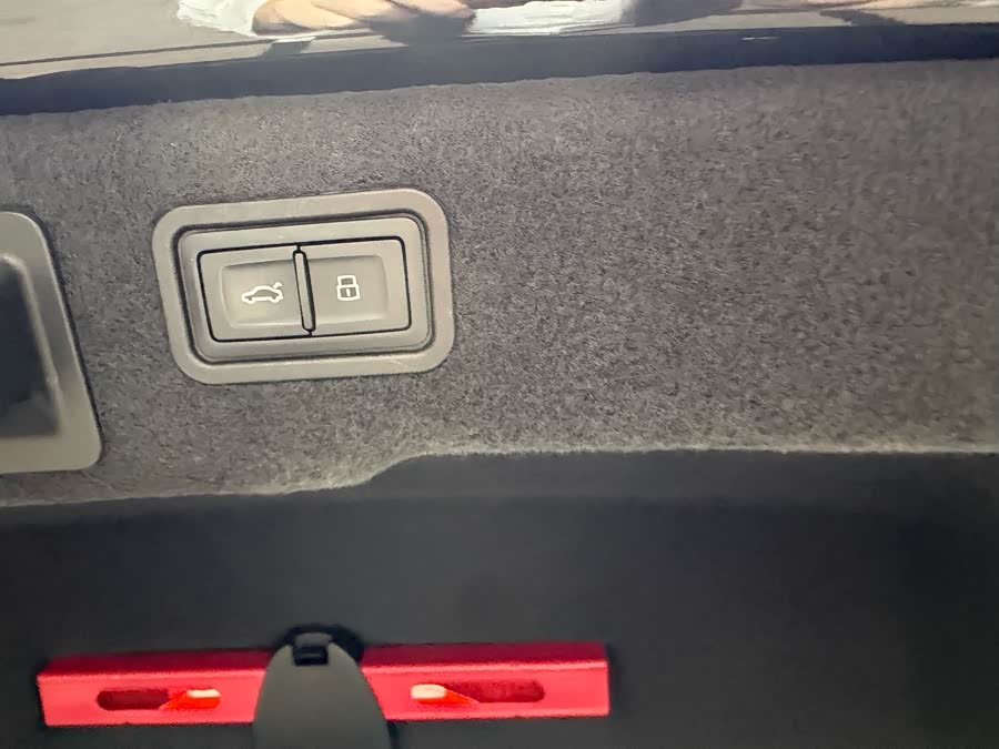 Audi A8 2021 imagem de carro #39