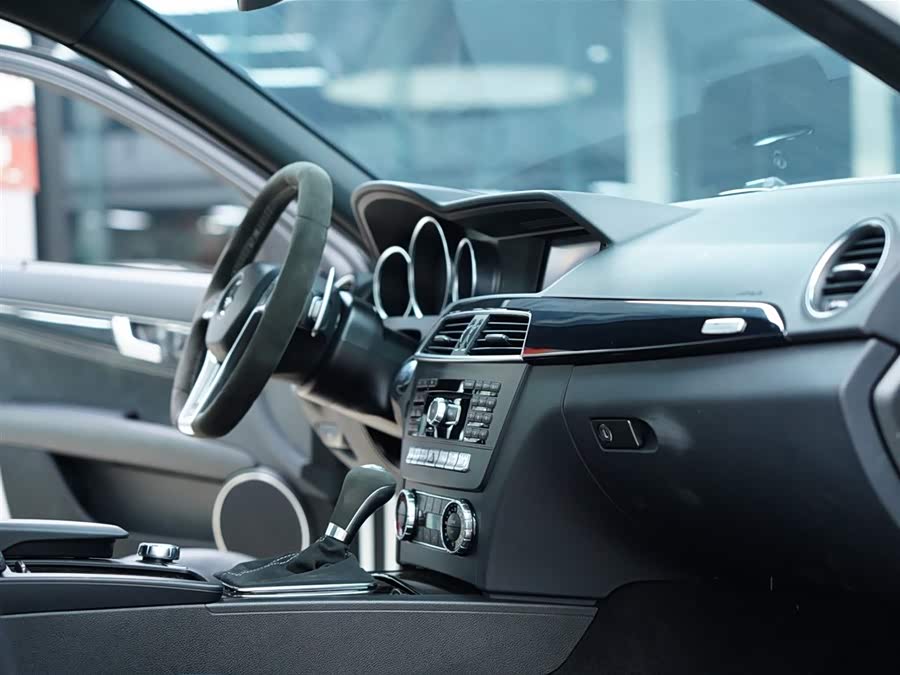 Mercedes-Benz C AMG 2014 immagine di auto #39