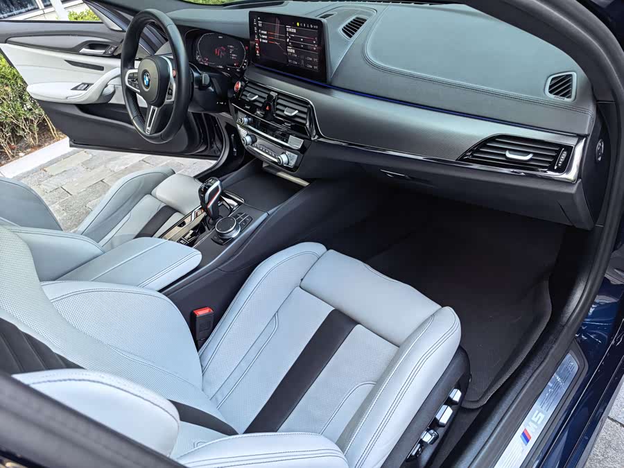 BMW M5 2023 #39 BMW M5 2023 car image #39