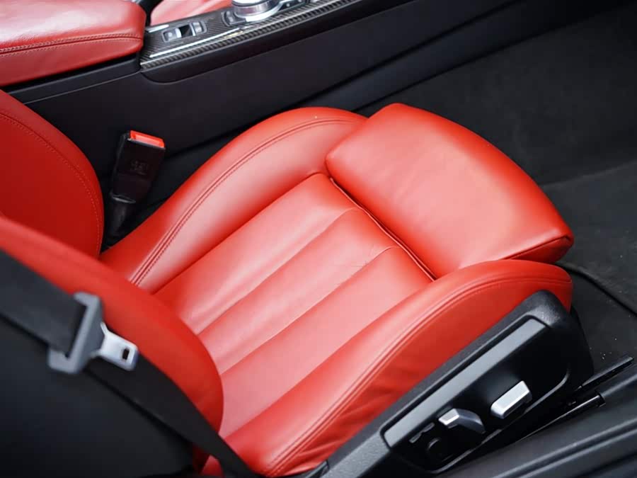 BMW M4 2018 immagine di auto #39