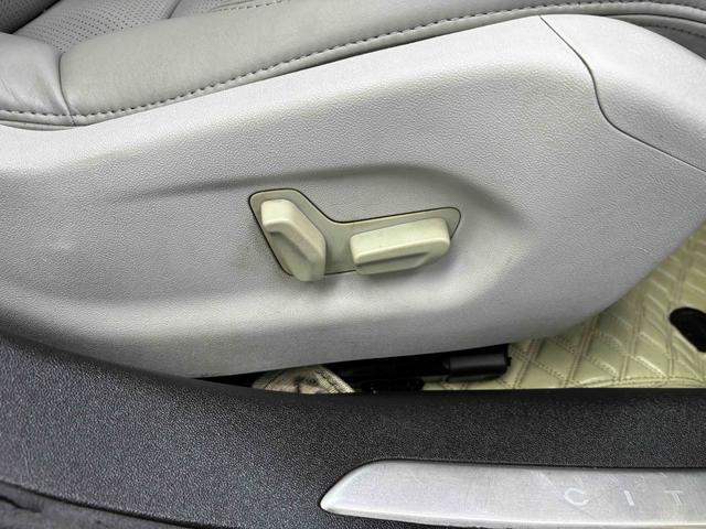 Citroen C5 2012 car image #39