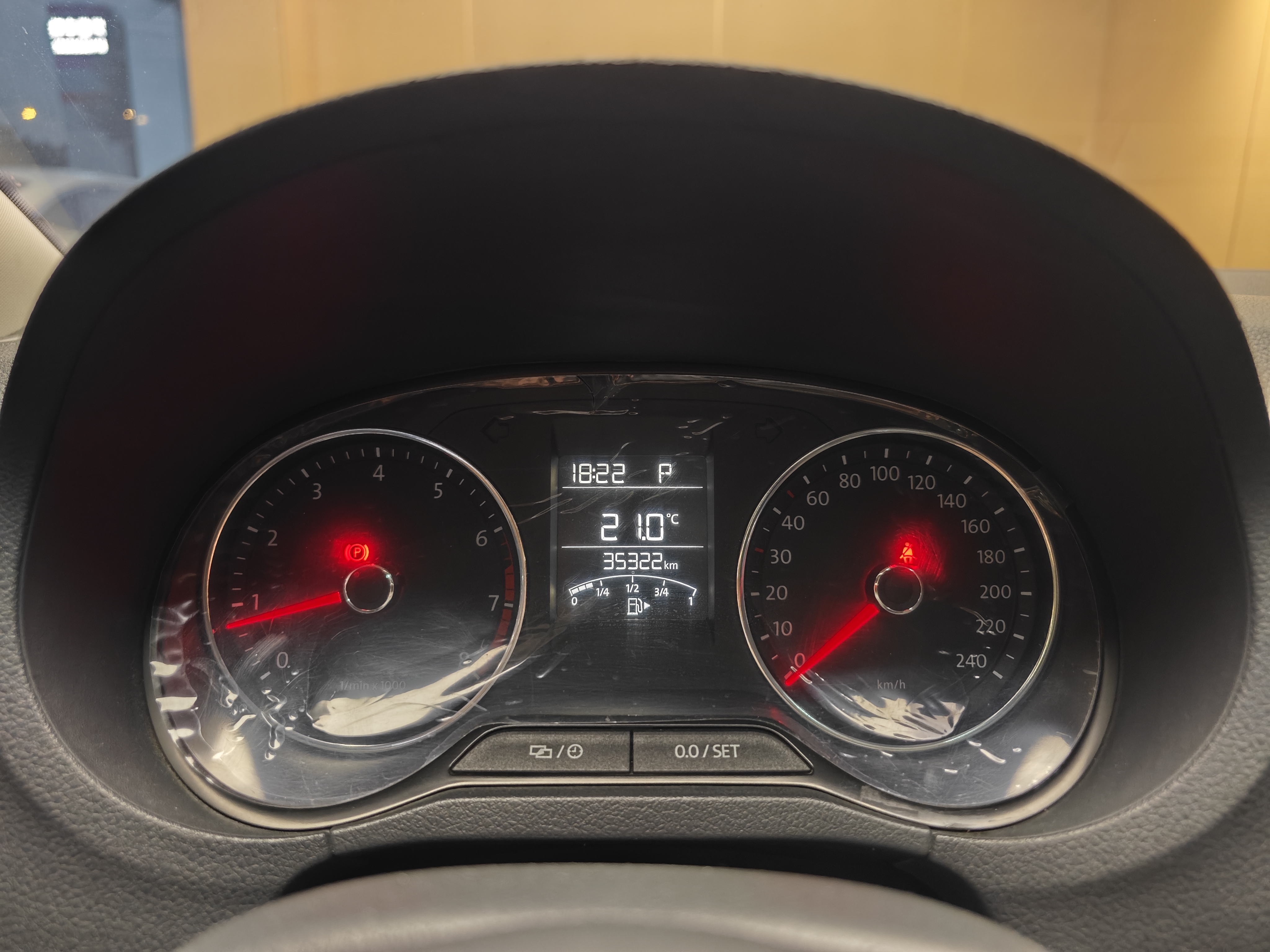 Volkswagen Polo 2015 #39 Volkswagen Polo 2015 car image #39