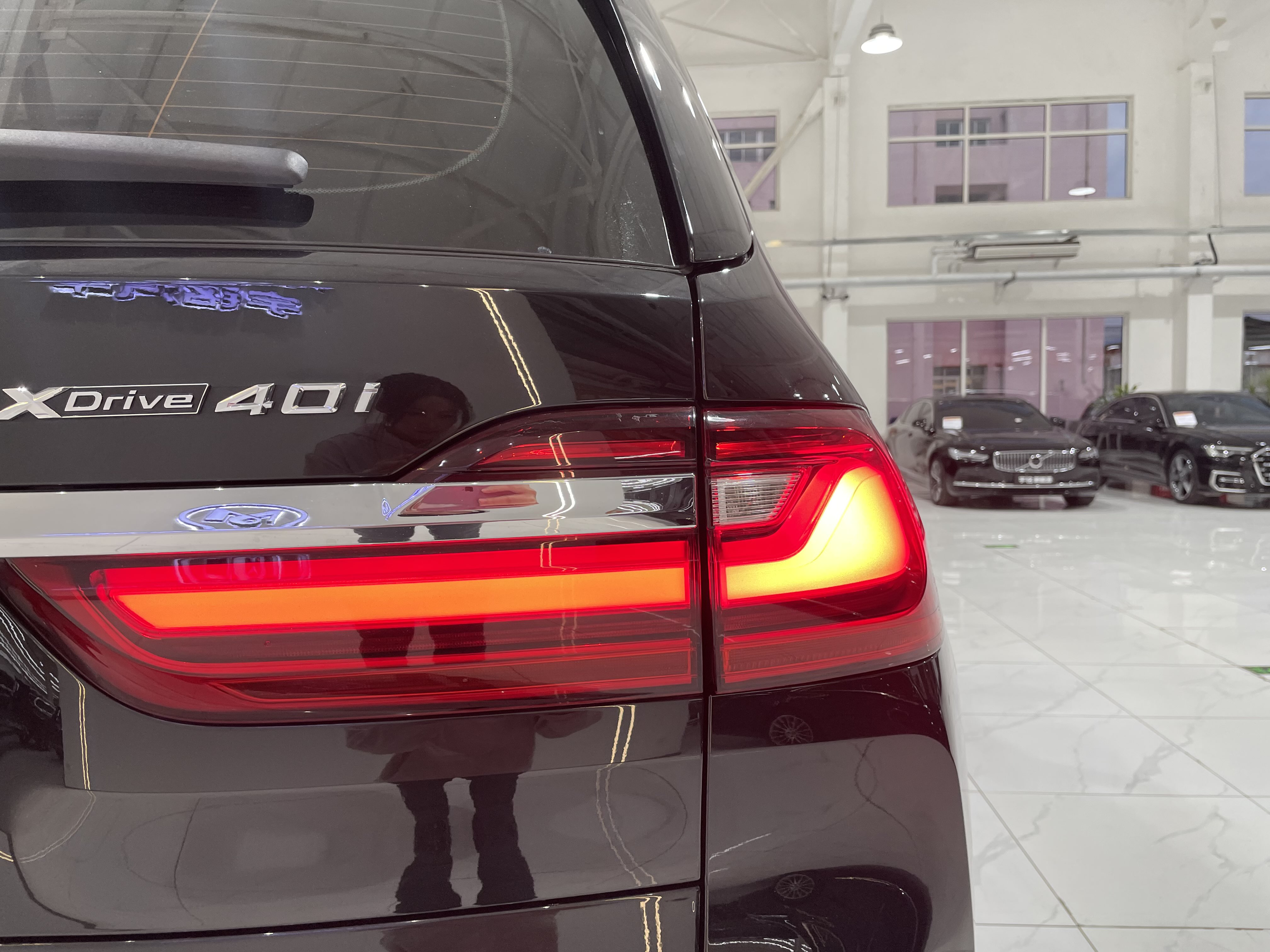 BMW X7 M60i 2021 car image #39