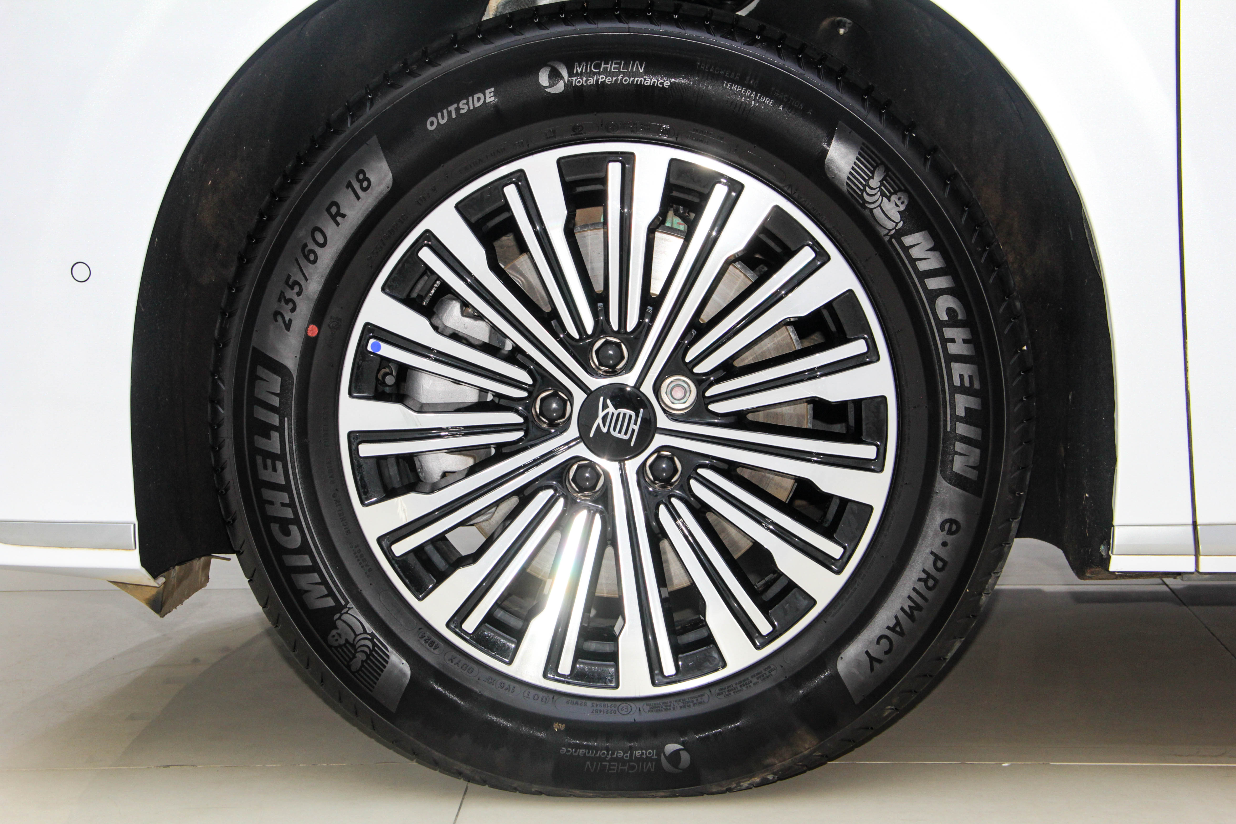 BYD Xia 2025 #39 BYD Xia 2025 immagine di auto #39