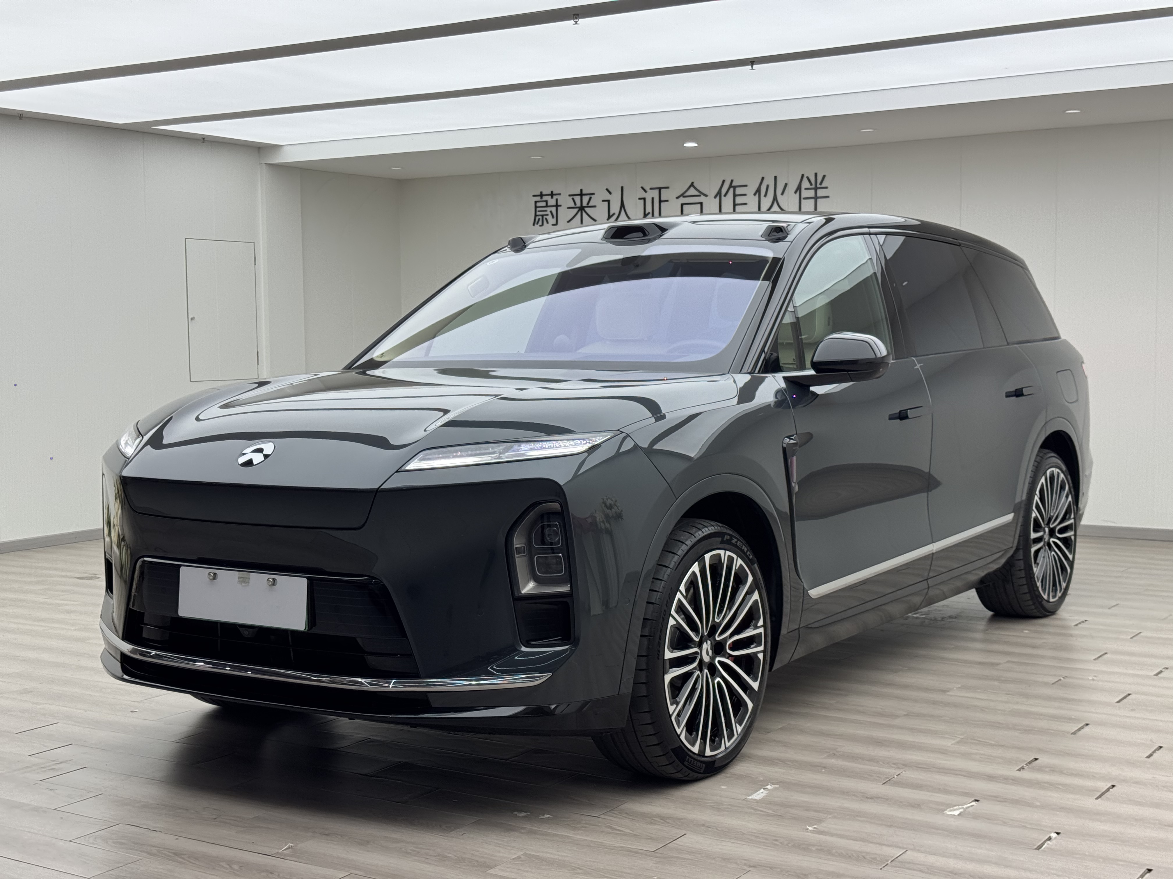 蔚来 蔚来ES8 2025 汽车图片 #39