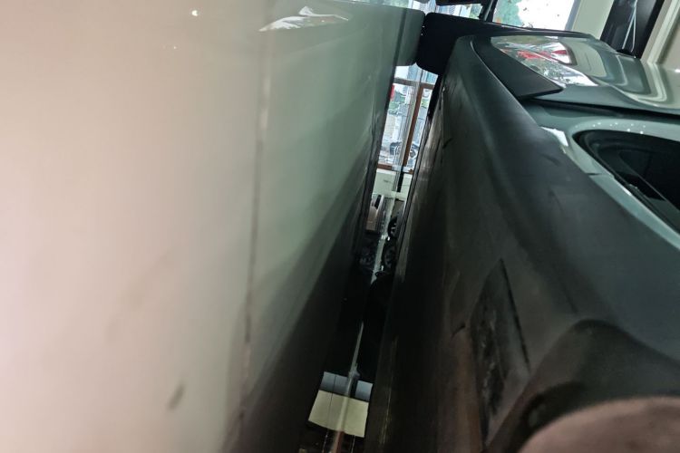 特斯拉 Model X 2023 汽车图片 #39