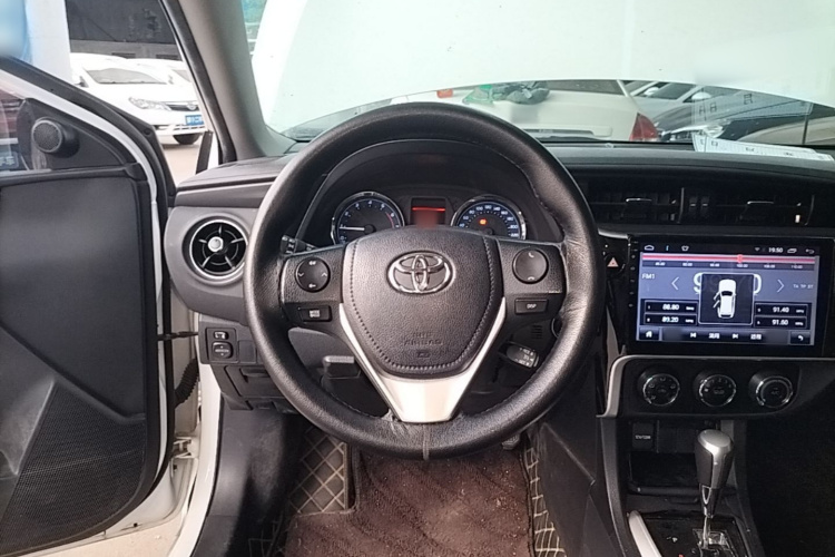 Toyota Corolla 2019 car image #11