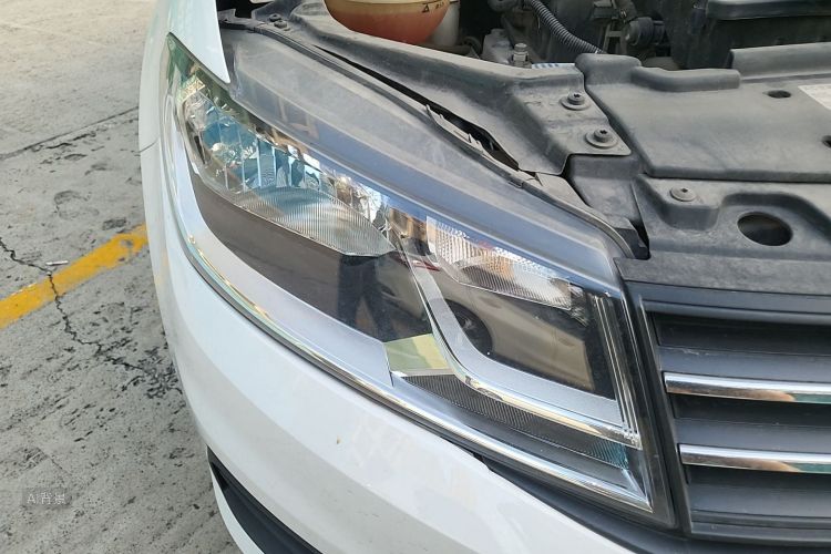 Volkswagen Santana 2016 car image #8