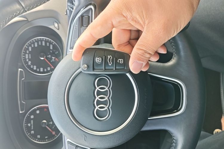 Audi Q3 2017 #9 Audi Q3 2017 car image #9
