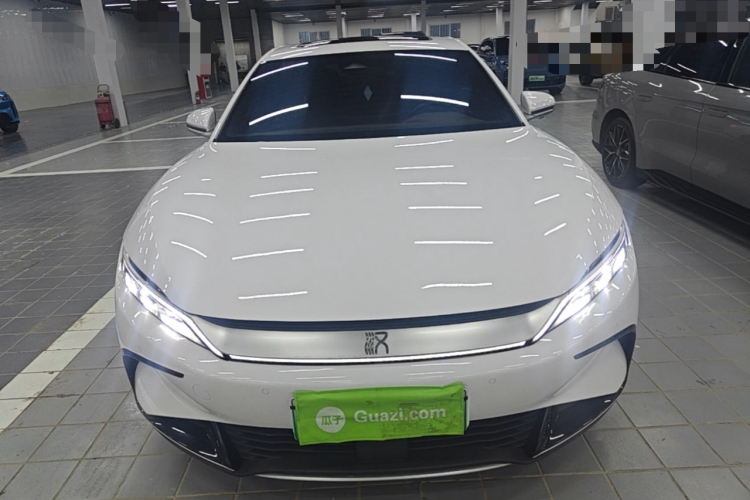 BYD Han 2023 car image #3