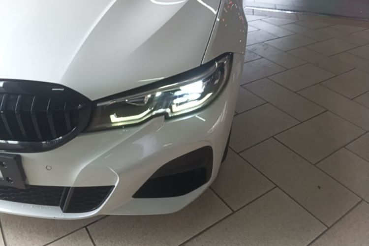 BMW 3 Series 2020 #24 BMW 3 Series 2020 car image #24