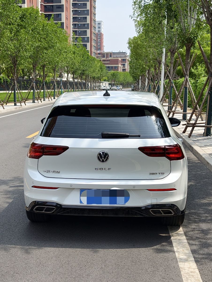 Volkswagen Golf 2022 car image #5