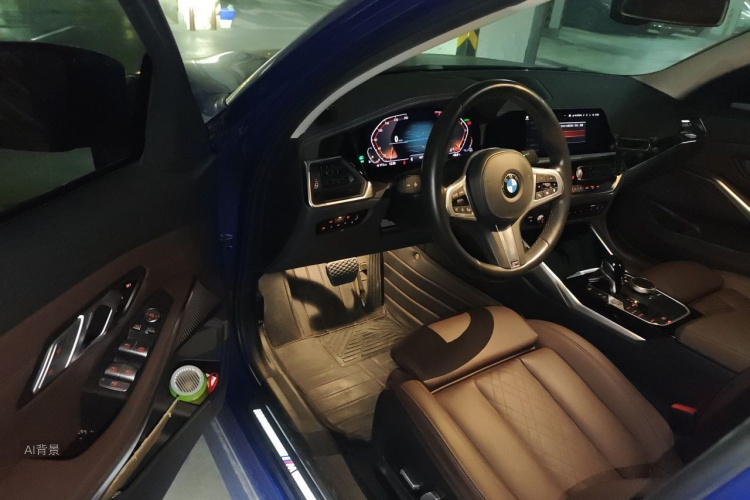 BMW 3 Series 2022 car image #18