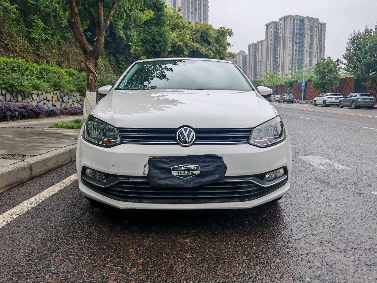 Volkswagen Polo 2017 car image #2