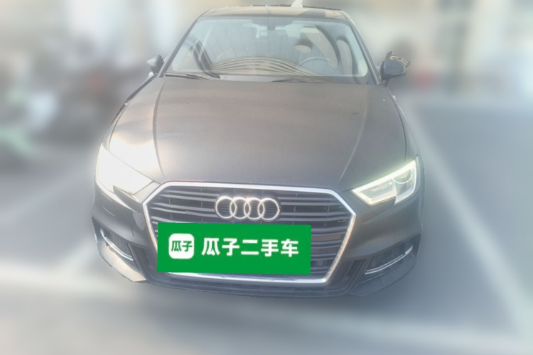 Audi A3 2018 car image #3