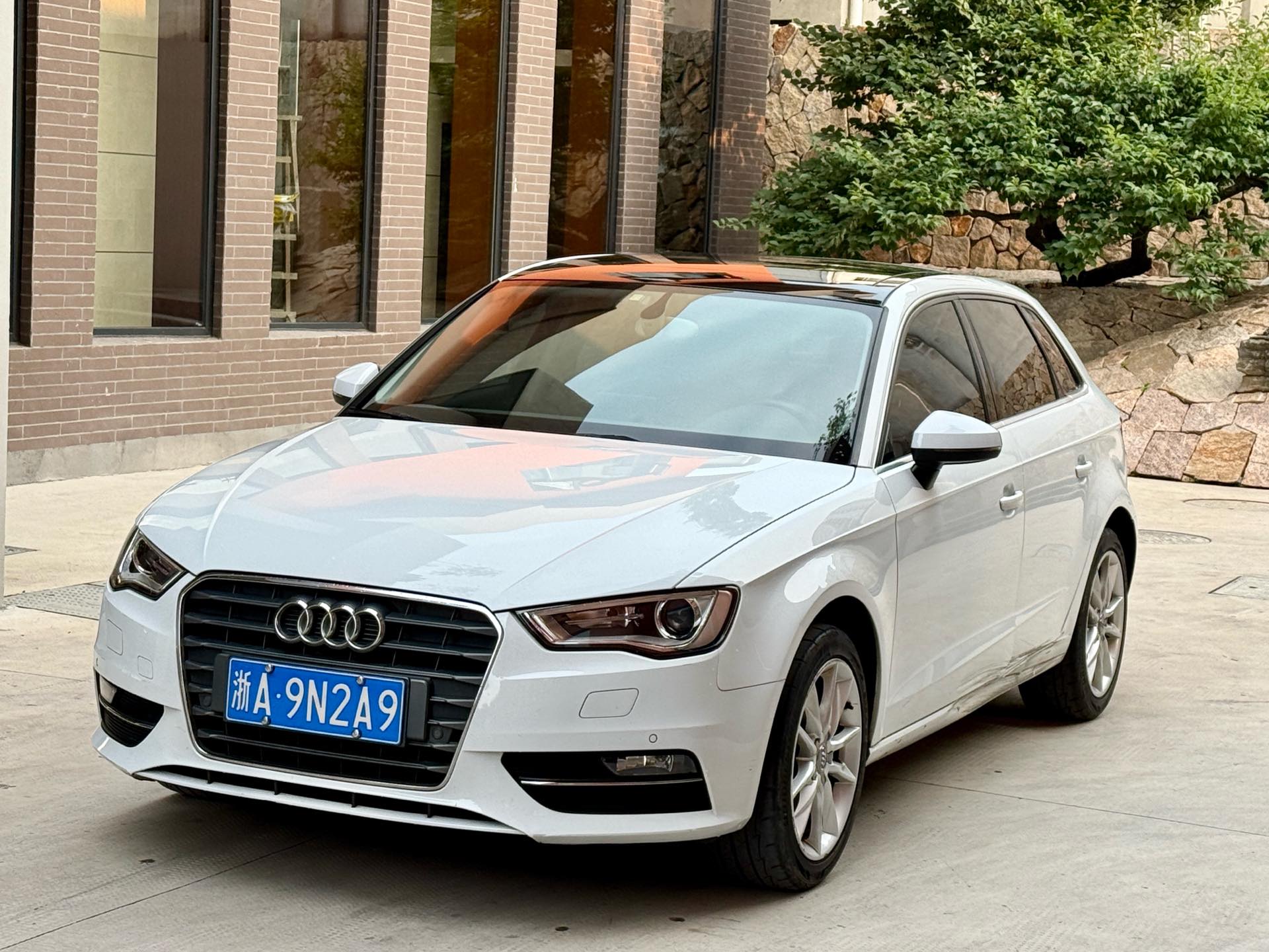2015 2015 car image