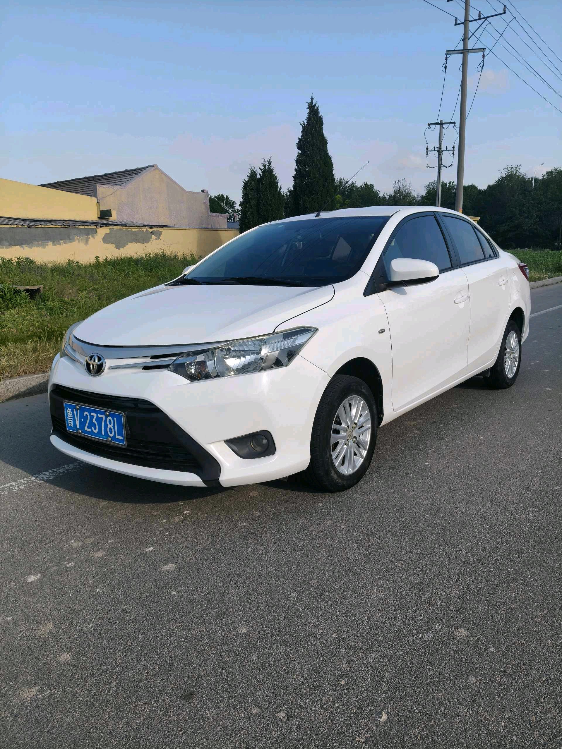 Toyota Vios 2015 Toyota Vios 2015 car image