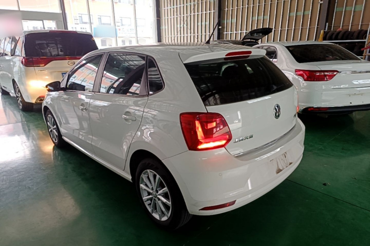 Volkswagen Polo 2016 #5 Volkswagen Polo 2016 car image #5