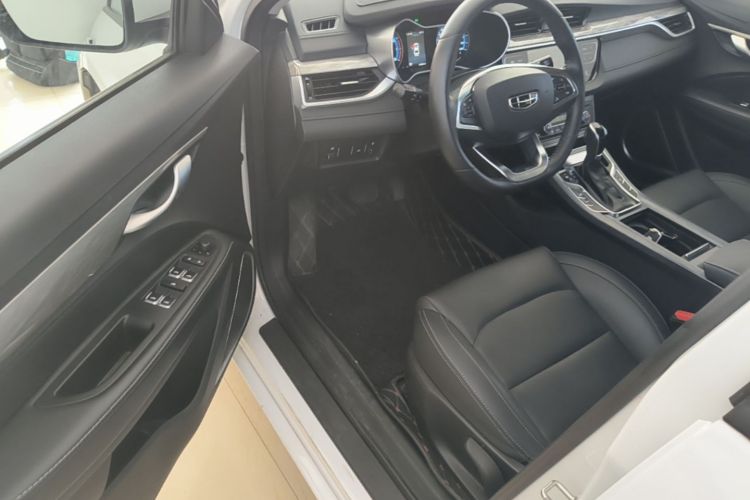 GEELY Emgrand 2020 #16 GEELY Emgrand 2020 car image #16