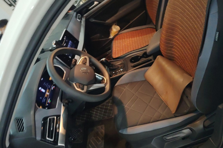 2023 immagine di auto #15